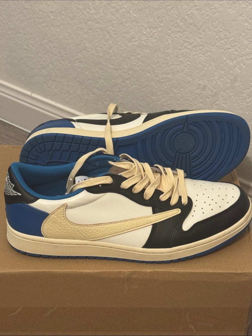 Men's Low-Top Sneakers in White, Black & Blue